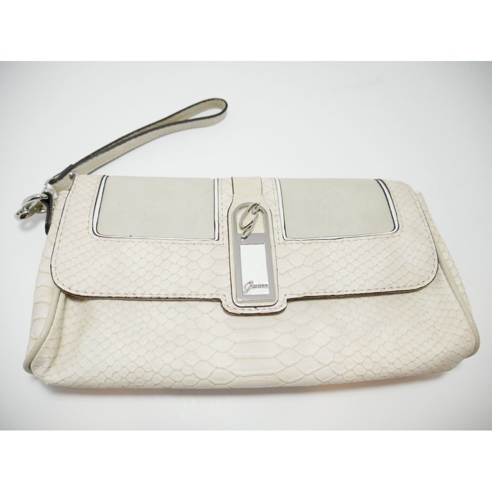GUESS Wristlet bag NWOT Faux exotic hide